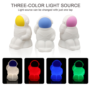 A cor conduzida portátil do Spaceman da luz da noite que muda o silicone macio da alimento-categoria do bebê huggable para o CE ROHS do presente das crianças do quarto - Product Image 5