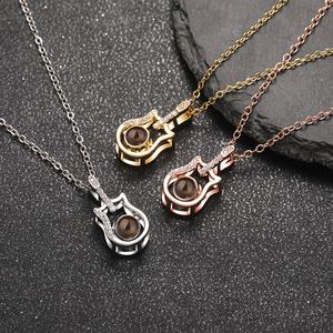 Joyería de Moda, Collar con Colgante de Violín de Cobre con Proyección de Foto Personalizada, con Circonitas, Moderno, Te Amo, para Mujer - Product Image 4