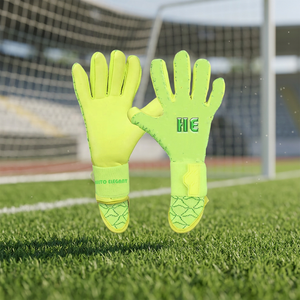 Gants de gardien de but Style tendance Nouveau arrivé Bonne qualité Dernier design Guide ultime des gants de gardien de but Coupe les poignées et s'adapte - Product Image 2