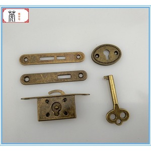 Juego de Cerraduras para Muebles Cinco en Uno Guan Yan Wujin Tipo A, Estilo Antiguo de Hierro y Aleación de Zinc con Llave - Product Image 4