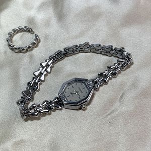 นาฬิกาข้อมือผู้หญิงแฟชั่นใหม่ ดีไซน์หรูหรา วินเทจ  ระดับไฮเอนด์ รูปทรงแปดเหลี่ยม  ระบบควอตซ์ - Product Image 6