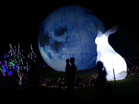 Lumière LED, ballon géant gonflable flottant dans le ciel, ballon lune LED, ballon planète, ballon globe gonflable pour décoration