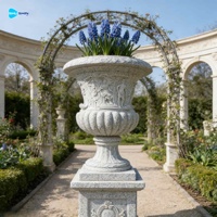 Grande sculpture de vase à fleurs en marbre blanc sculpté à la main pour décoration de jardin extérieur, pot de fleurs en pierre naturelle, urnes en marbre