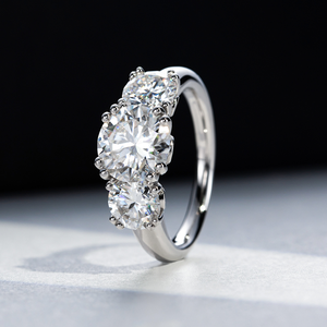 NATUNA Bijoux personnalisés en <span class=keywords><strong>pierre</strong></span> <span class=keywords><strong>de</strong></span> <span class=keywords><strong>lune</strong></span> en argent sterling 925 2ct D Color VVS1 Bagues <span class=keywords><strong>de</strong></span> fiançailles en moissanite - Product Image 5