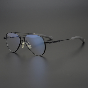 แว่นตาไทเทเนียมบริสุทธิ์น้ำหนักเบาพิเศษสำหรับนักบิน รุ่นกรอบใหญ่สำหรับผู้ชาย กรอบแว่นสายตาสั้นแบบธรรมดา - Product Image 3