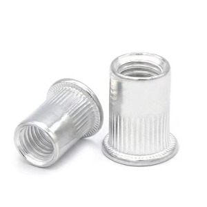 Écrou <span class=keywords><strong>à</strong></span> Vis Mâle <span class=keywords><strong>à</strong></span> Droite en Acier Inoxydable Zingué Classes 4.8 & 6.8 Métrique/Imperial M3 pour Usage Industriel - Product Image 1