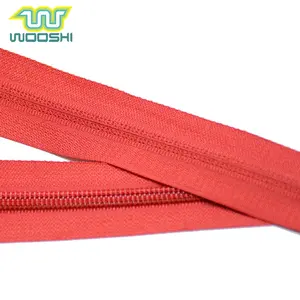 Invisible Reverse Coil Sewing Zips for Bags Zipper OEM Nylon Zipper Roll Long Chain Red Plastic Zipper Tape 5 Nylon for Handbags