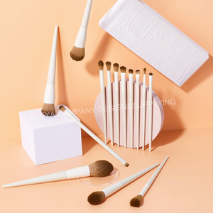 DailyQueen Morph 14Pcs White Vegan Synthetic Hair Paint Makeup Brushes Custom Logo High Quality Bling Foundation Concealer - Product Image 4