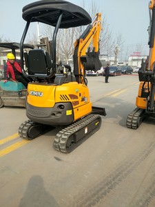 Miniexcavadora XN-18 de 1.8 Toneladas, Excavadora Hidráulica de Orugas para Reparación de Carreteras Municipales - Product Image 4