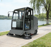 Balayeuse électrique de 2000 mm de large avec moteur de 750 W et aspiration haute puissance longue portée pour le nettoyage des sols de grande surface