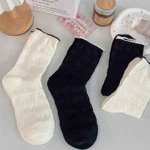 Calcetines de mujer, color blanco, negro, color sólido, patrón de diamantes, transpirables, absorben el sudor, para jóvenes de 18 a 40 años - Product Image 1