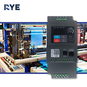 RYE 2.2KW Convertidor <span class=keywords><strong>de</strong></span> frecuencia <span class=keywords><strong>de</strong></span> accionamiento <span class=keywords><strong>de</strong></span> CA monofásico Inversor <span class=keywords><strong>de</strong></span> baja frecuencia para compresor <span class=keywords><strong>de</strong></span> motor 220V - Product Image 1