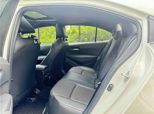 Oferta Especial: Toyota Levin 1.2T CVT Sport <span class=keywords><strong>2022</strong></span>, Sedán Automático <span class=keywords><strong>de</strong></span> <span class=keywords><strong>4</strong></span> Puertas y 5 Plazas, Matriculado en <span class=keywords><strong>Abril</strong></span> <span class=keywords><strong>de</strong></span> 2023, 22,000 KM - Product Image 5