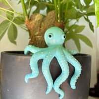 SWAITE Pot de fleurs suspendu fait main et peint à la main, avec une magnifique statue réaliste de pieuvre bleue en résine, pour la décoration intérieure
