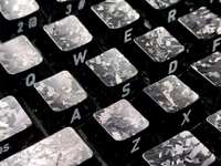 Clavier mécanique compatible avec l'axe magnétique WOOTING Little Bee, 119 touches, touches latérales gravées en fibre de carbone, bande de carbone PC