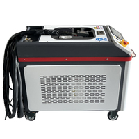 Nettoyeur laser industriel intégré de 1000 watts à impulsions, refroidi par eau, avec scanner portable pour l'élimination robuste de la rouille