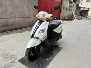 Motocicleta Scooter de Nivel Básico Yamaha <span class=keywords><strong>Chago</strong></span> 125cc de Segunda Mano con Inyección de Combustible - Fácil de Conducir y Sencilla de Operar - Product Image 3