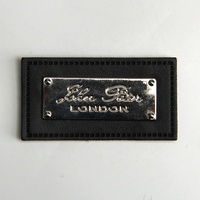 Patch en cuir jean noir personnalisé Sinicline avec logo d'étiquette en métal étiquettes de vêtement personnalisées étiquettes en cuir lavables pour vêtements