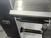 Máquina cortadora rebobinadora accionada por servomotor de 200 m/min, trazador de prensa y corte con motor de bomba de engranajes, componentes centrales de PLC