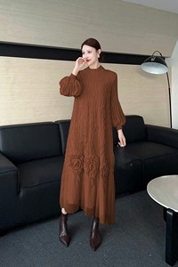 Turkish-style Pleated Dress - White Elegant Plus-size Dress - Product Image 3