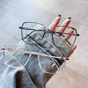 Lunettes anti-lumière bleue Qianai TR90 pour femmes, monture irrégulière, légères, protection UV, montures de lunettes tendance - Product Image 5