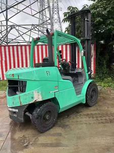 Chariot élévateur japonais FD2.5/3/4/5/7/10/15/16/25/30 tonnes d'occasion bon marché avec une capacité de 3/4.5/5 tonnes disponible à Shanghai - Product Image 4