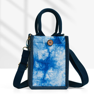 Sac à bandoulière pour femme en tissu de coton tie-dye, style ethnique du Yunnan, nouveau modèle, design de luxe léger avec fermeture éclair - Product Image 3