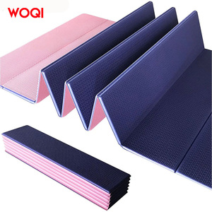Tapis de yoga Woqi 6 mm d'épaisseur, pliable, bleu foncé, pour le fitness et le remodelage corporel - Product Image 3