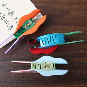 Eğlenceli Tasarım Papağan Asetat Toka Karikatür Renk Bloklu Kuş ve Köpekbalığı Klipsi Şık Yaratıcı ve Sevimli Büyük Saç Tokaları - Product Image 3