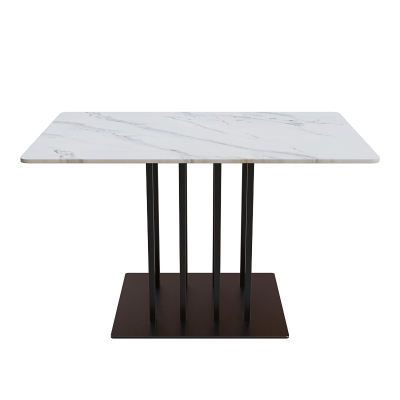 โต๊ะสี่เหลี่ยมผืนผ้า