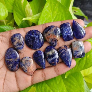 โซดาไลต์ธรรมชาติทรงหลังเบี้ย สีน้ำเงิน 219 กะรัต พลอยแจสเปอร์โซดาไลต์ สำหรับทำเครื่องประดับ ขายส่งจากอินเดีย - Product Image 2