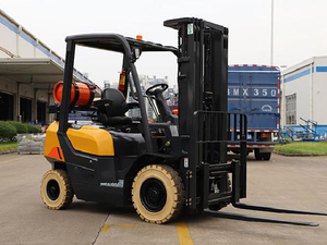 Chariot élévateur diesel C25 de 2,5 tonnes pour entrepôts d'usine au Vietnam avec moteur à économie de carburant pour les travaux quotidiens de manutention de palettes <span class=keywords><strong>et</strong></span> de marchandises - Product Image 3