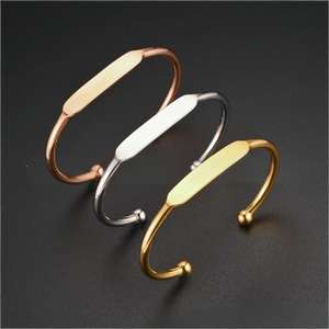 Bracelet manchette ouvert en acier inoxydable plaqué or 18 carats, personnalisable par gravure laser, bijou unisexe tendance à faire soi-même - Product Image 1