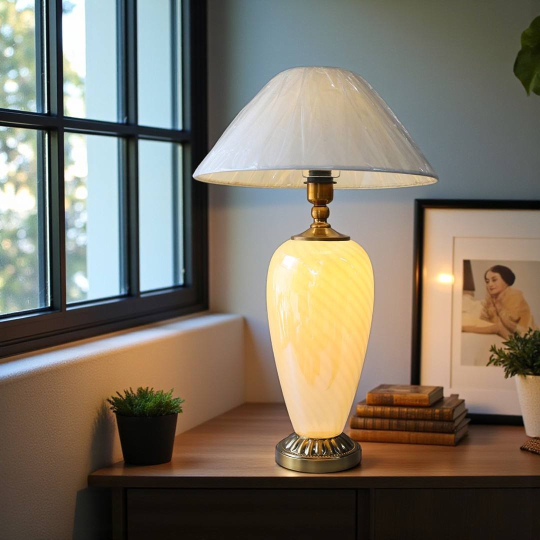 สีดำสีกากี