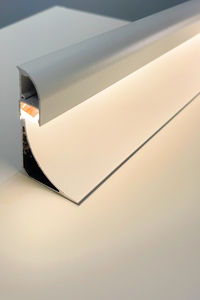 Profilo in Alluminio a LED Senza Scanalatura per Retroilluminazione Linea Angolare Superiore Battiscopa Lavaggio Parete Soffitto per Decorazione Pavimento Casa - Product Image 5