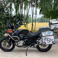 Moto d'aventure R1200GS ADV en excellent état. Moteur Boxer 1170cc ABS Trois coffres à bagages Entièrement fonctionnel 6 vitesses
