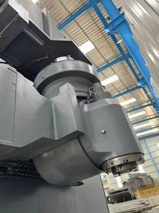 Prêt à expédier nouvelle arrivée FPV85 centre d'usinage de portique pentaédrique à vendre XYZ itinéraire 8500*3800*1250 à vendre - Product Image 3