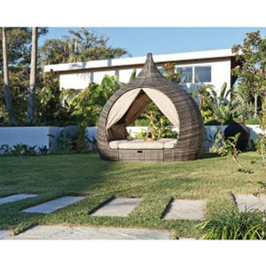 Hot Sale Apple Shape Patio Wicker <strong>Daybed</strong> <strong>Outdoor</strong> Sun Bed <strong>with</strong> <strong>Canopy</strong> Garden Rattan Day Bed - Product Image 1