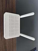 HG6821M GPON XPON ONU Wi-Fi double bande, ports 4GE, terminal optique de haute qualité pour FTTH, équipement d'usine neuf