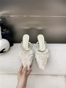Hiver Nouvelle Arrivée Style Français Pointed Toe Stiletto Sexy Party Footwear Heels Shoes Fuzzy Fur Lined Ankle for Women - Product Image 3