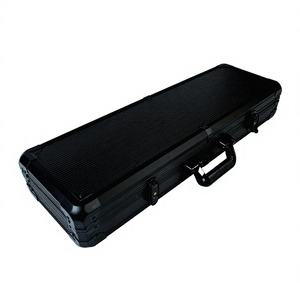 ชุดชิปโป๊กเกอร์ดินเหนียวแบบกำหนดเองขายส่ง 500 ชิ้น พร้อมกล่องอลูมิเนียมสีดำ ชุดชิปคาสิโนสำหรับคลับโป๊กเกอร์ - Product Image 6