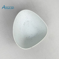 Glaçure mouchetée forme de triangle unique vaisselle populaire ensemble de bols en céramique de 6 pouces restaurant moderne traiteur saladier