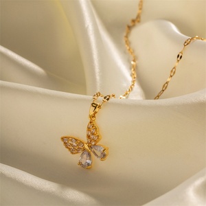 สร้อยคอจี้รูปสัตว์สแตนเลสสตีลประดับเพชรซิร์คอนรูปผีเสื้อ - Product Image 2