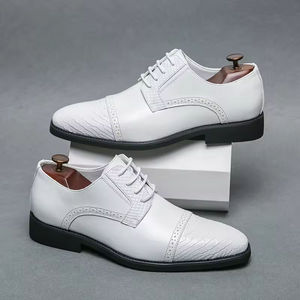 Zapatos Oxford de Cuero de Grano Completo Hechos a Mano de Primera Calidad - Impermeables, Transpirables y Cómodos - Esenciales para Negocios y Bodas - Product Image 3
