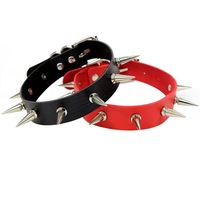 Collier en cuir PU clouté pour femme, style boîte de nuit, avec collier créatif à épines et chaîne de clavicule, très populaire 2026