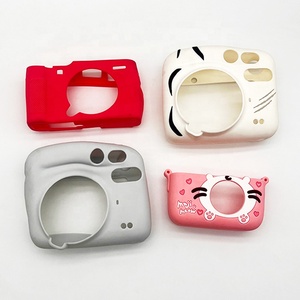 제조업체 맞춤형 만화 캐릭터 디자인 어린이 카메라 충격 방지 실리콘 케이스 OEM/ODM 어린이 카메라 보호 슬리브 - Product Image 2