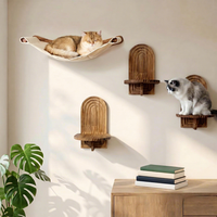 Arbre à chat mural de luxe en bois massif avec plateforme arquée, hamac et lit pour le sommeil et le jeu du chat, emballage carton, toutes saisons