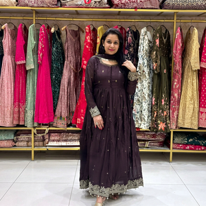 Traje Anarkali Tradicional de Rayón para Mujer, Largo hasta el Suelo, Corte Holgado, Manga Larga, Bordado, Ropa Étnica de India y Pakistán, Informal, para Todas las Temporadas - Product Image 1