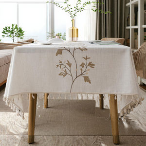 Tovaglia Quadrata Moderna in Cotone 100% Intrecciato con Ricamo Continuo, Personalizzabile, Ecologica, Lavabile e Antipiega - Product Image 6