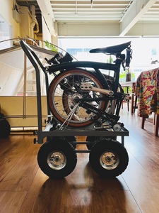 Usine ODM 4-<span class=keywords><strong>chariot</strong></span> à outils en caoutchouc pneumatique corps en acier <span class=keywords><strong>chariot</strong></span> à main plate-forme en métal OEM quatre roues pour transporteur mobile d'usine - Product Image 4